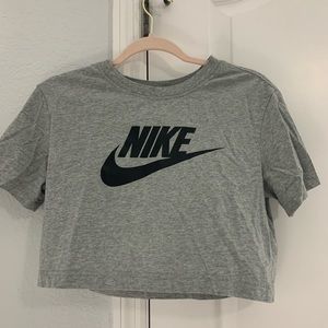 Crop Nike